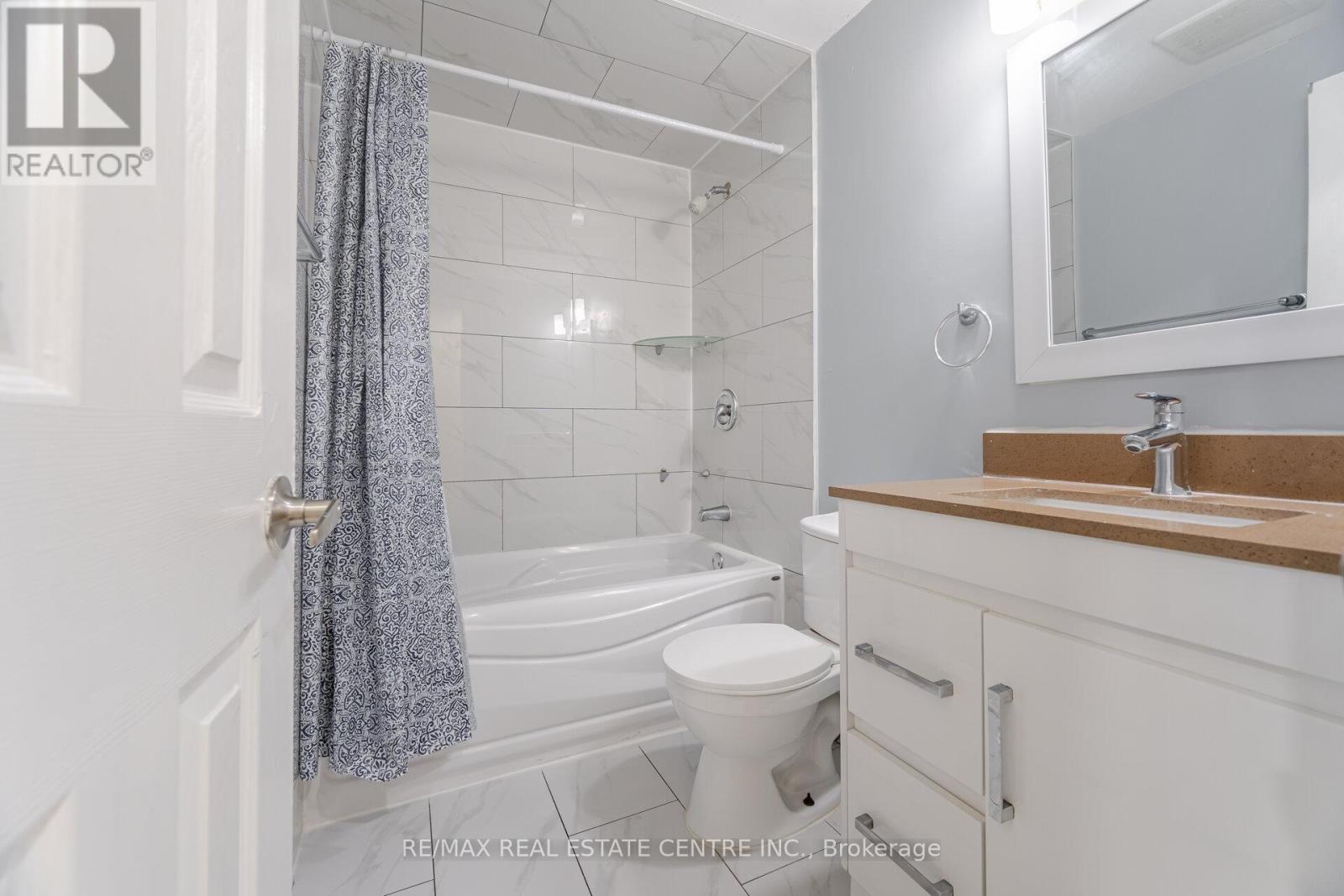 96 Fallingdale Crescent, Brampton, Ontario  L6T 3J6 - Photo 31 - W12198624