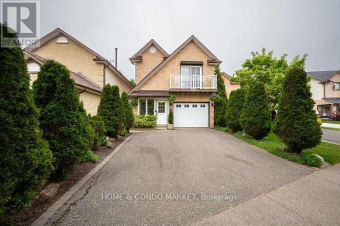 74 Rosebud Avenue, Brampton, Ontario  L6X 2W5 - Photo 2 - W12183582