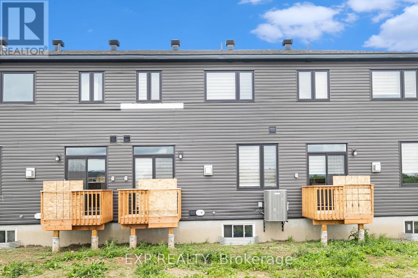 88 Richelieu Street, Russell, Ontario  K0A 1W0 - Photo 23 - X12203018