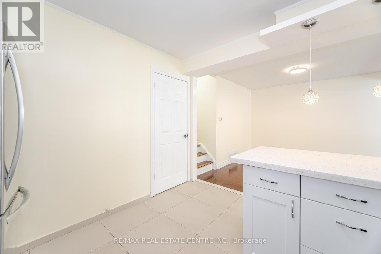 96 Fallingdale Crescent, Brampton, Ontario  L6T 3J6 - Photo 21 - W12198624