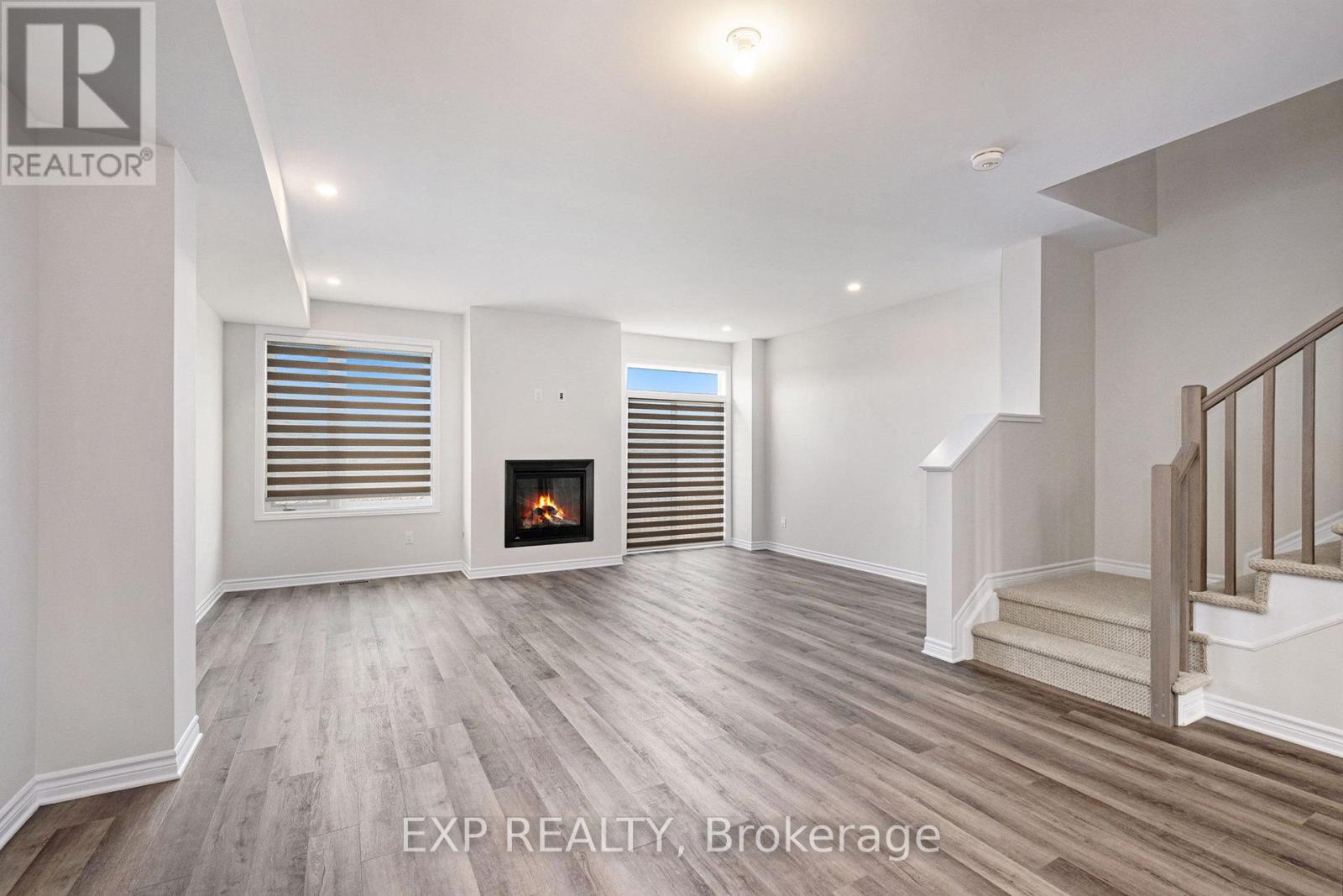 88 Richelieu Street, Russell, Ontario  K0A 1W0 - Photo 4 - X12203018
