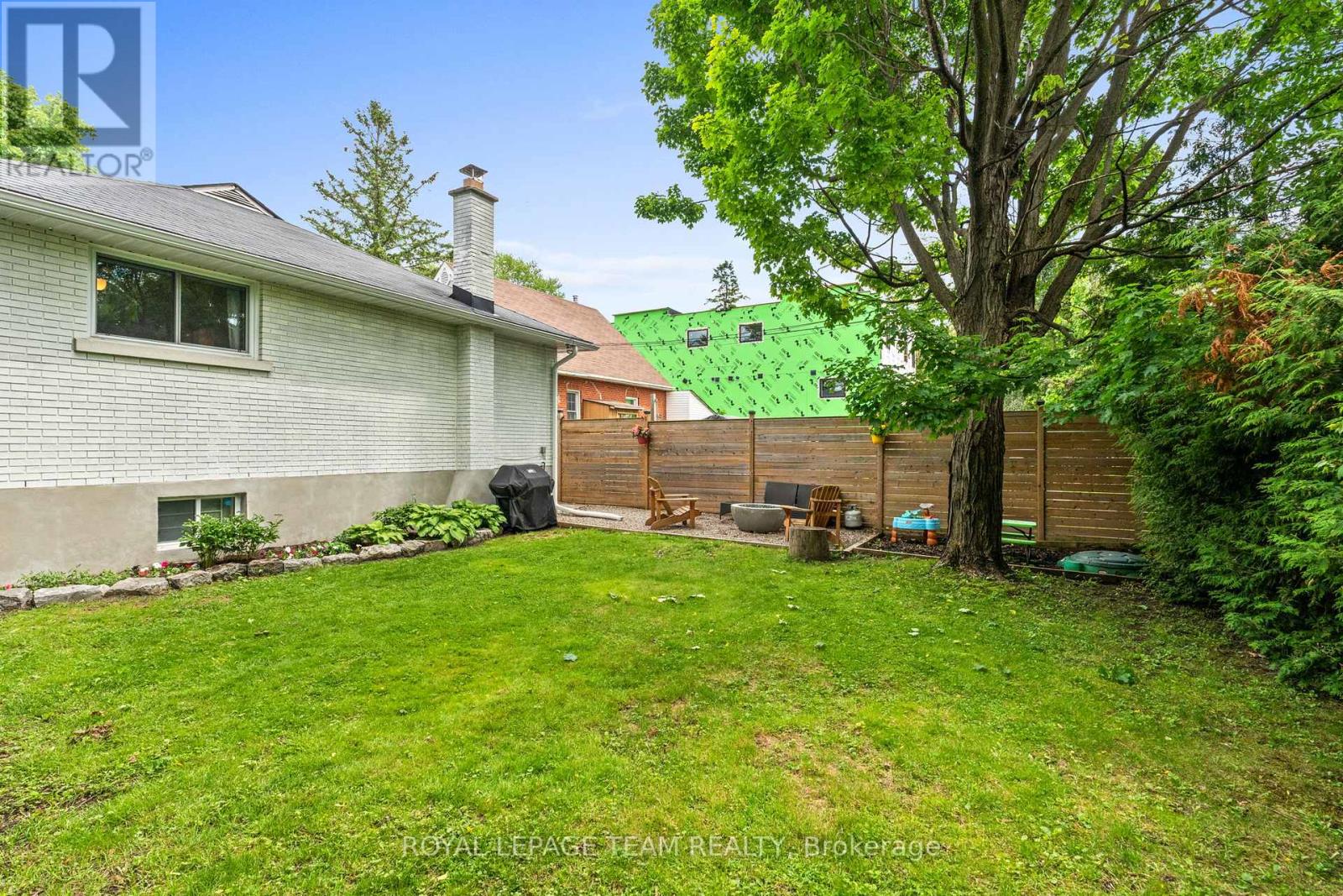 410 Hartleigh Avenue, Ottawa, Ontario  K2B 5J4 - Photo 44 - X12203050