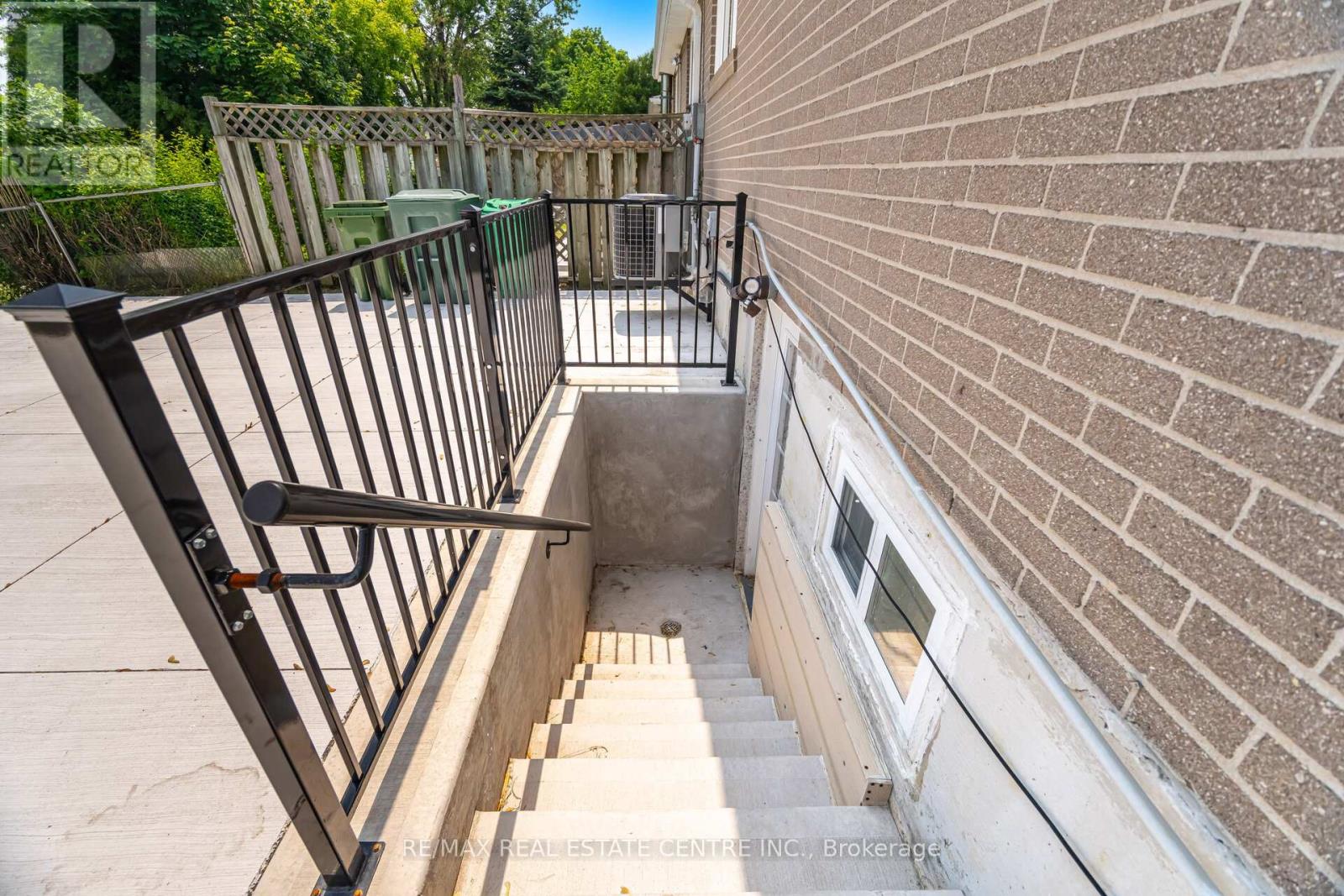 96 Fallingdale Crescent, Brampton, Ontario  L6T 3J6 - Photo 41 - W12198624