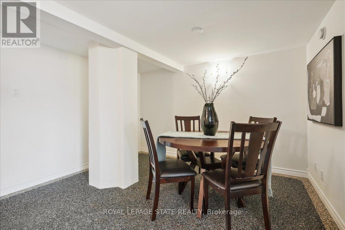 313 - 50 Main Street, Hamilton, Ontario  L9H 6P8 - Photo 12 - X12112581