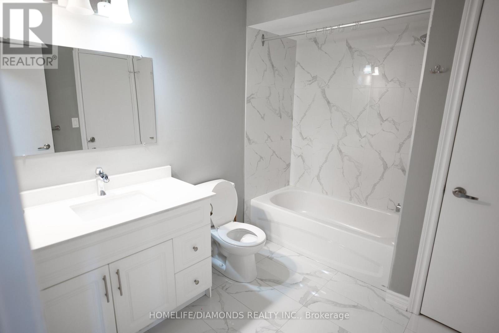 44 Nelson Trail, Welland, Ontario  L3C 3V4 - Photo 14 - X12194815