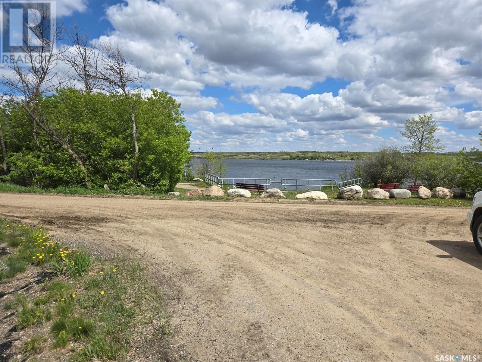 Property at 450 8th STREET E image 3