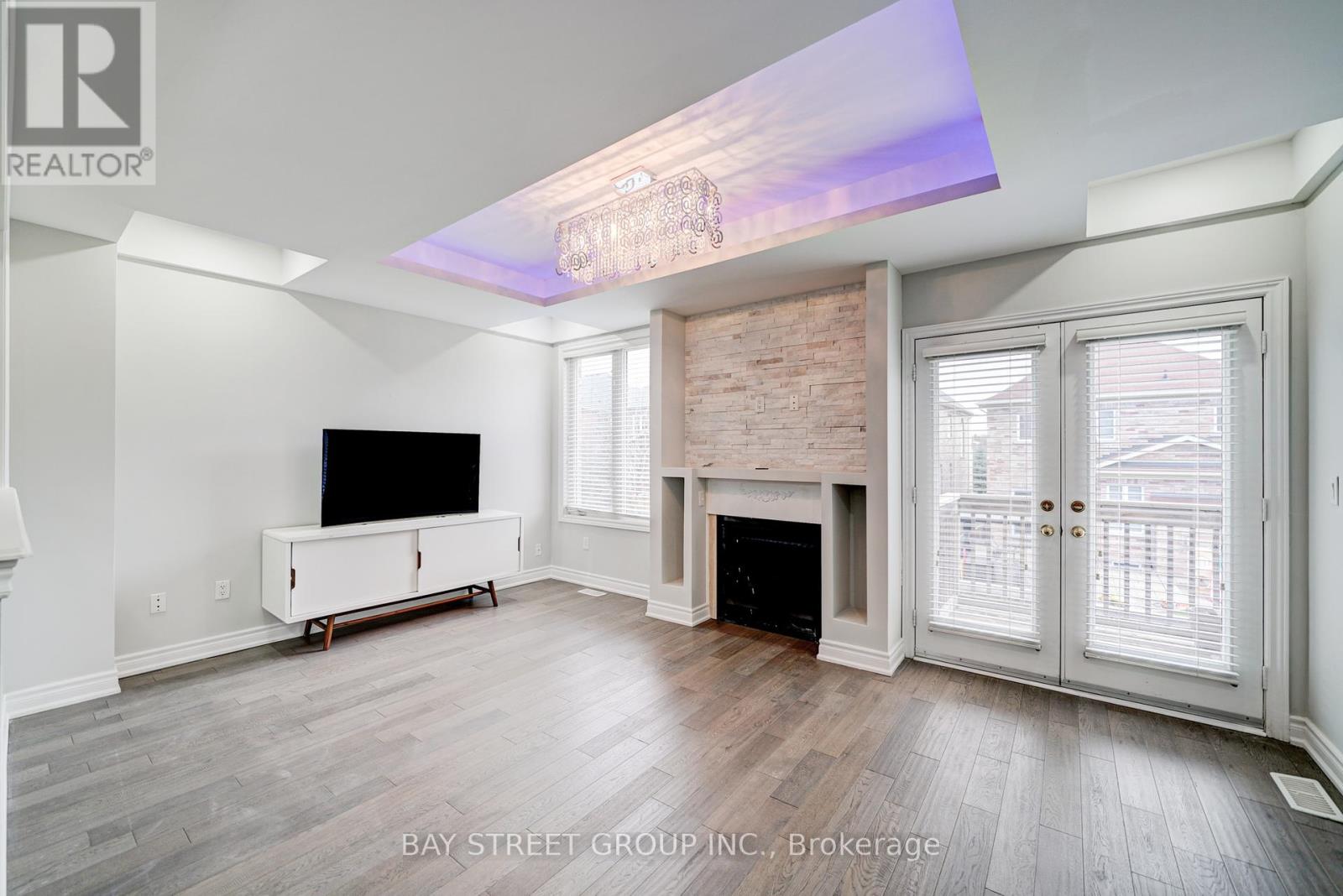 51 Woodville Drive, Vaughan, Ontario  L6A 4A9 - Photo 18 - N12202982