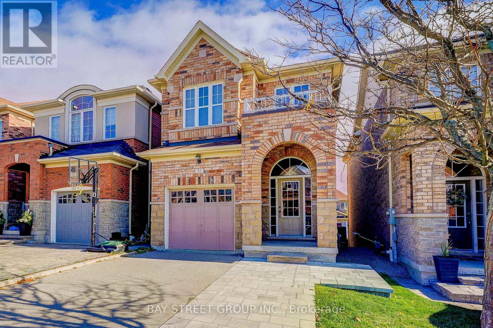 51 Woodville Drive, Vaughan, Ontario  L6A 4A9 - Photo 2 - N12202982