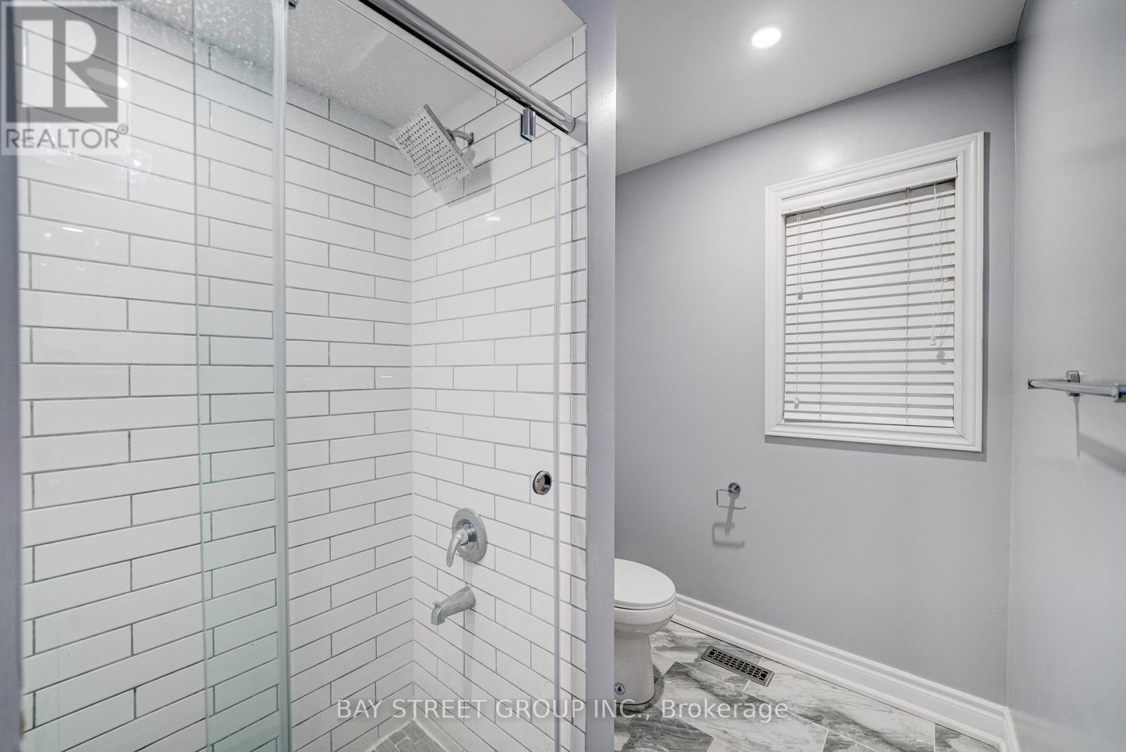51 Woodville Drive, Vaughan, Ontario  L6A 4A9 - Photo 36 - N12202982