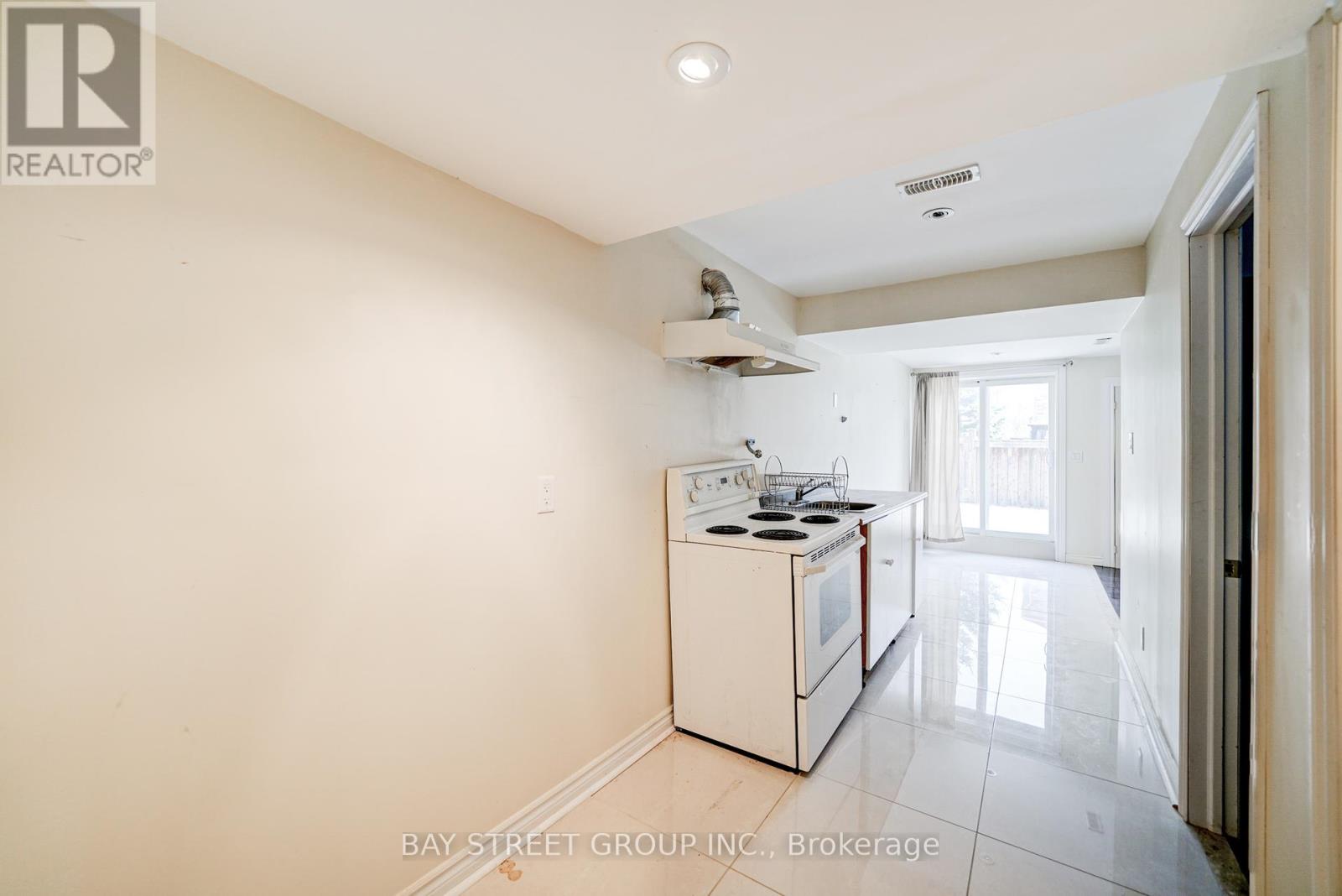 51 Woodville Drive, Vaughan, Ontario  L6A 4A9 - Photo 43 - N12202982