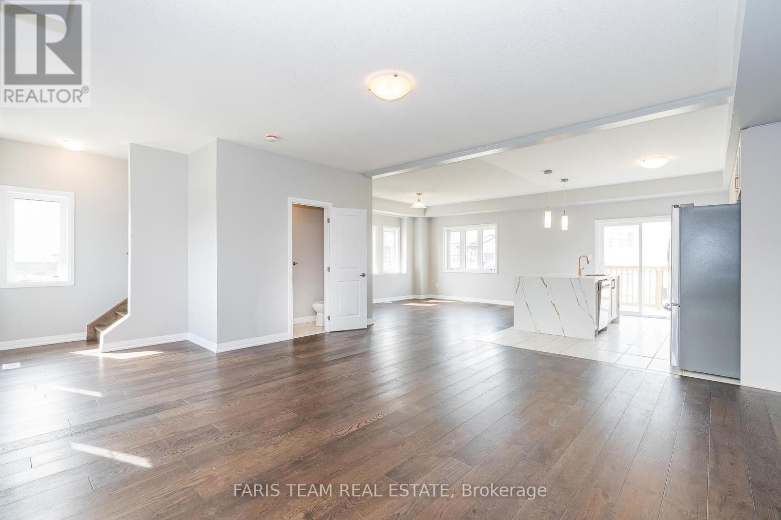 43 Lahey Crescent, Penetanguishene, Ontario  L9M 0W1 - Photo 16 - S12203030