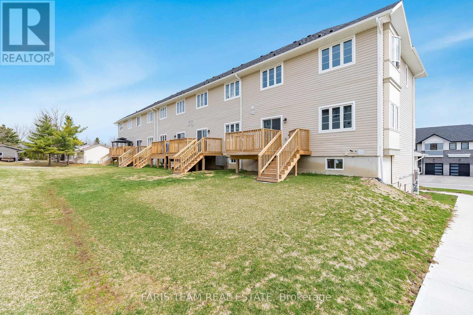 43 Lahey Crescent, Penetanguishene, Ontario  L9M 0W1 - Photo 33 - S12203030