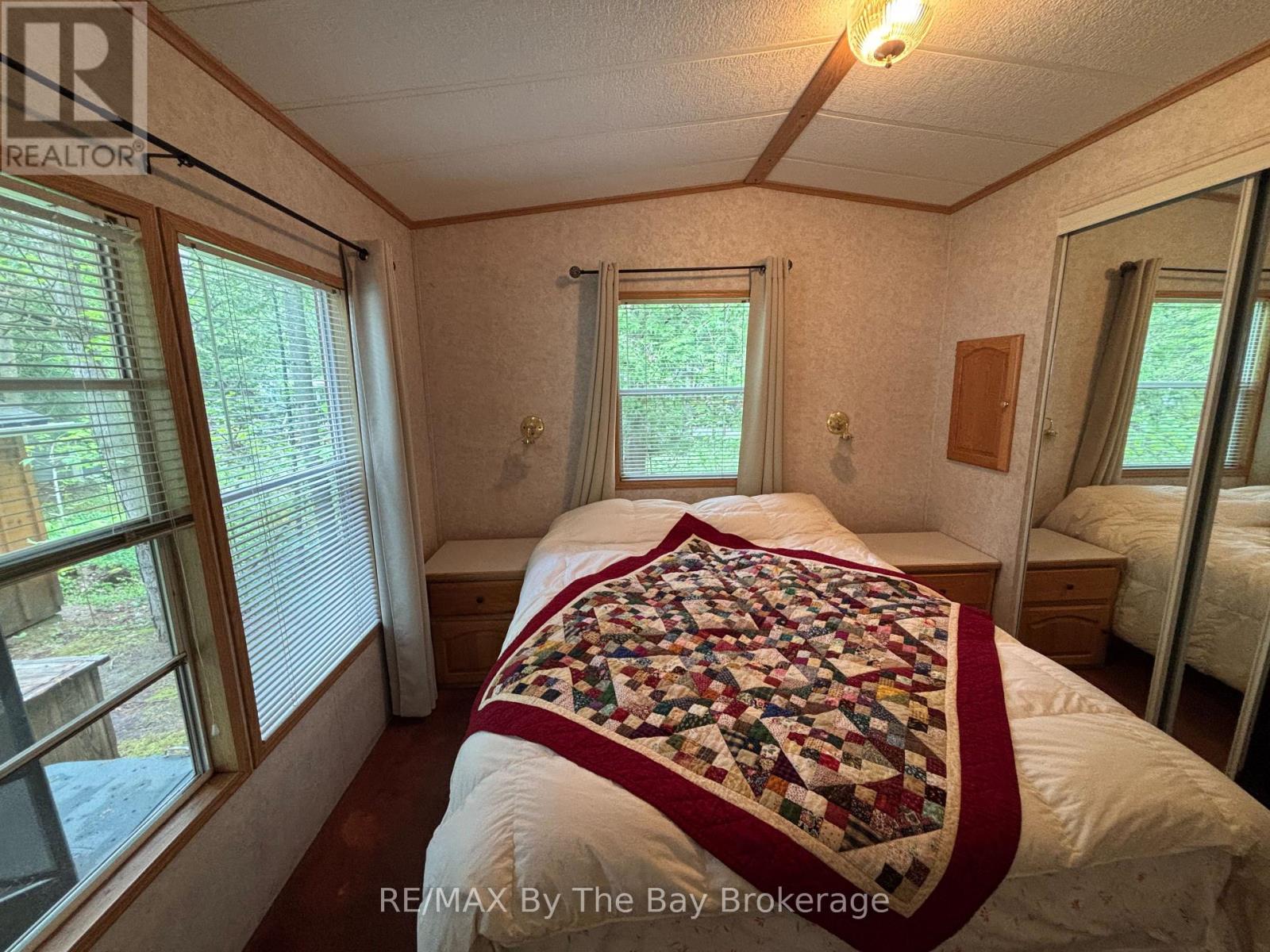 G4 - 85 Theme Park Drive, Wasaga Beach, Ontario  L9Z 1X7 - Photo 17 - S12033686