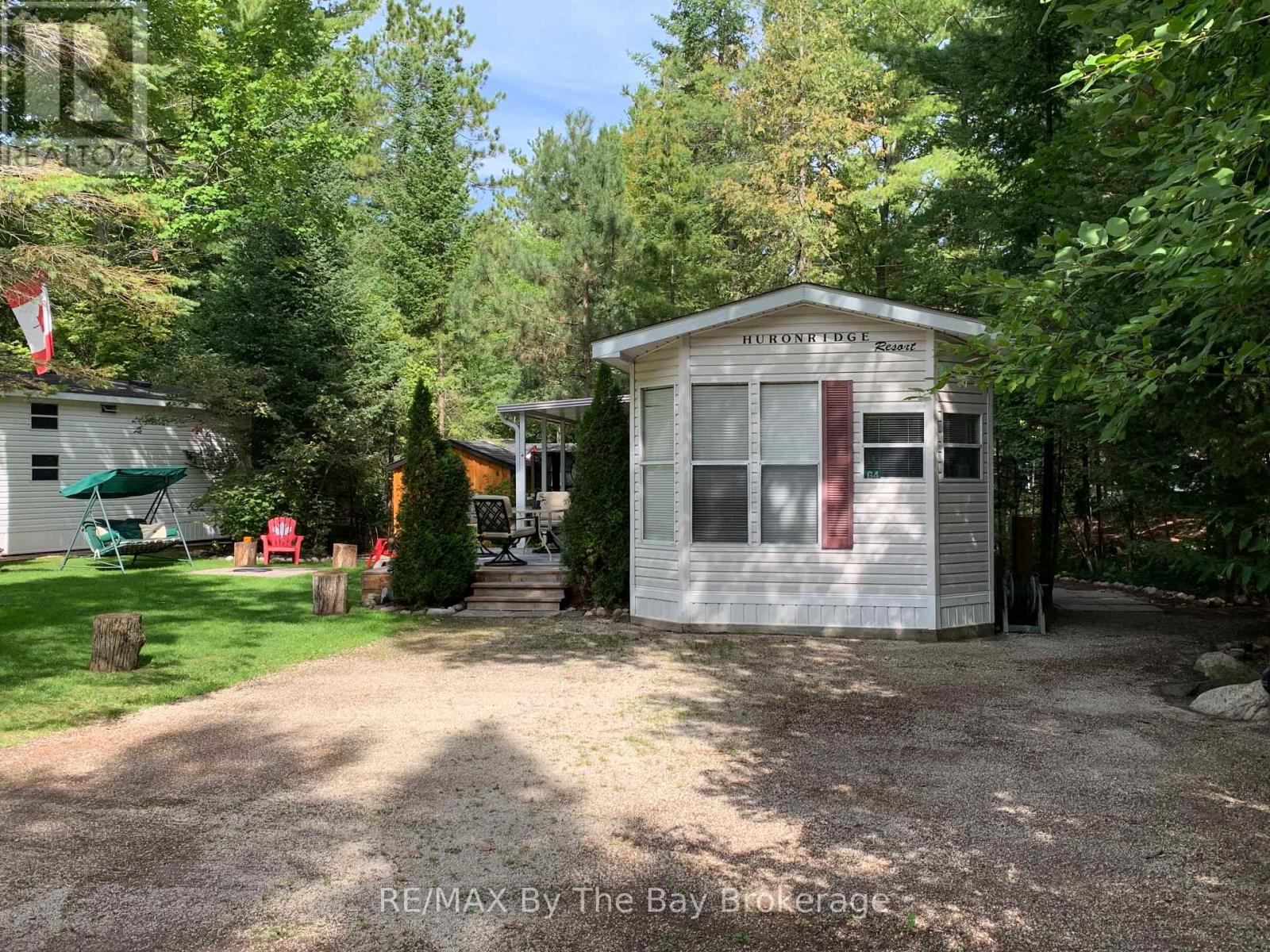 G4 - 85 Theme Park Drive, Wasaga Beach, Ontario  L9Z 1X7 - Photo 26 - S12033686