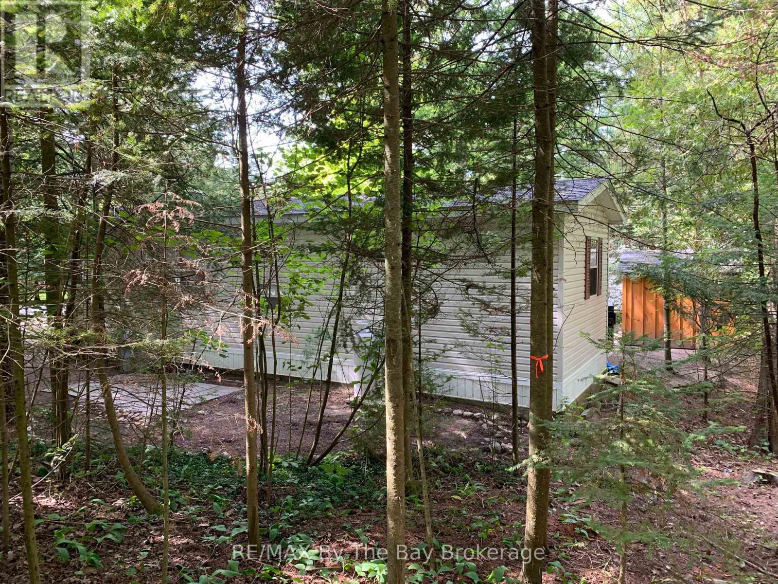 G4 - 85 Theme Park Drive, Wasaga Beach, Ontario  L9Z 1X7 - Photo 21 - S12033686