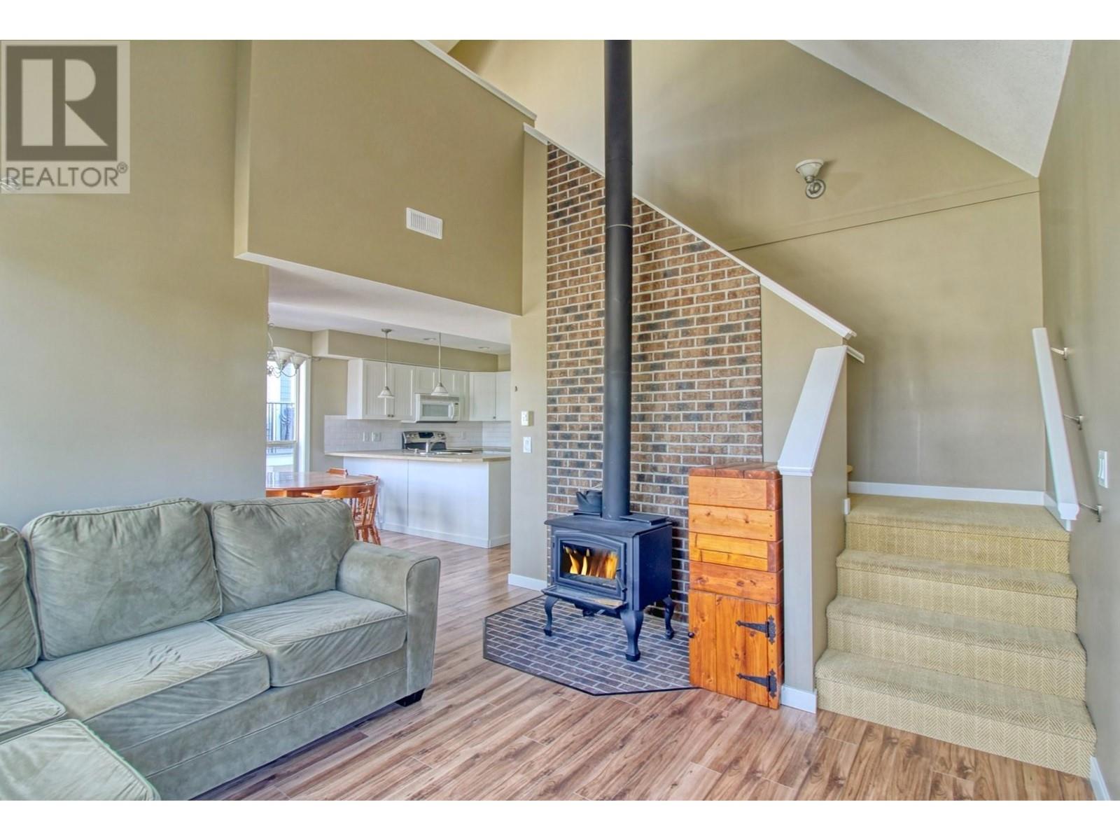 6838 Santiago Loop Unit# 176, Kelowna, British Columbia  V1Z 3R8 - Photo 5 - 10351199