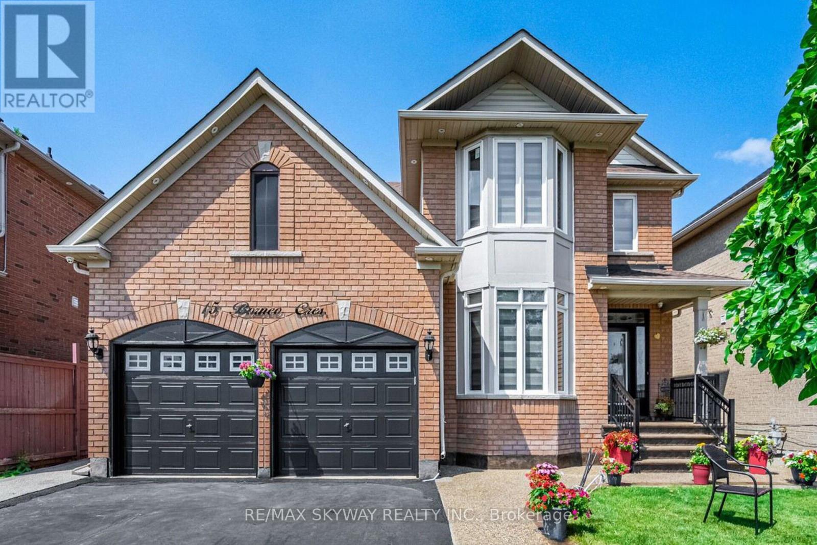 15 Borneo Crescent, Brampton, Ontario  L6R 3C6 - Photo 1 - W12202987