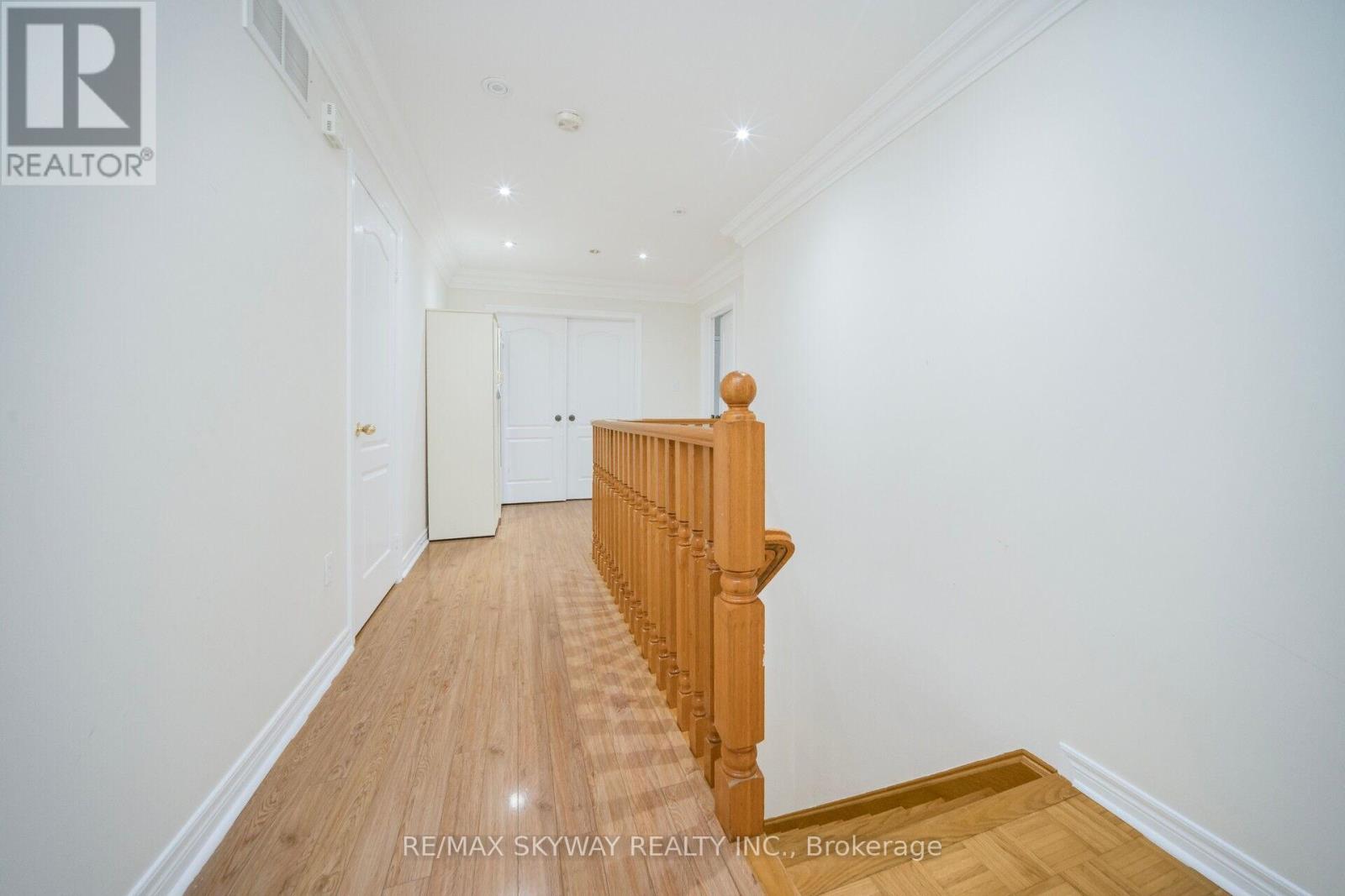 15 Borneo Crescent, Brampton, Ontario  L6R 3C6 - Photo 24 - W12202987