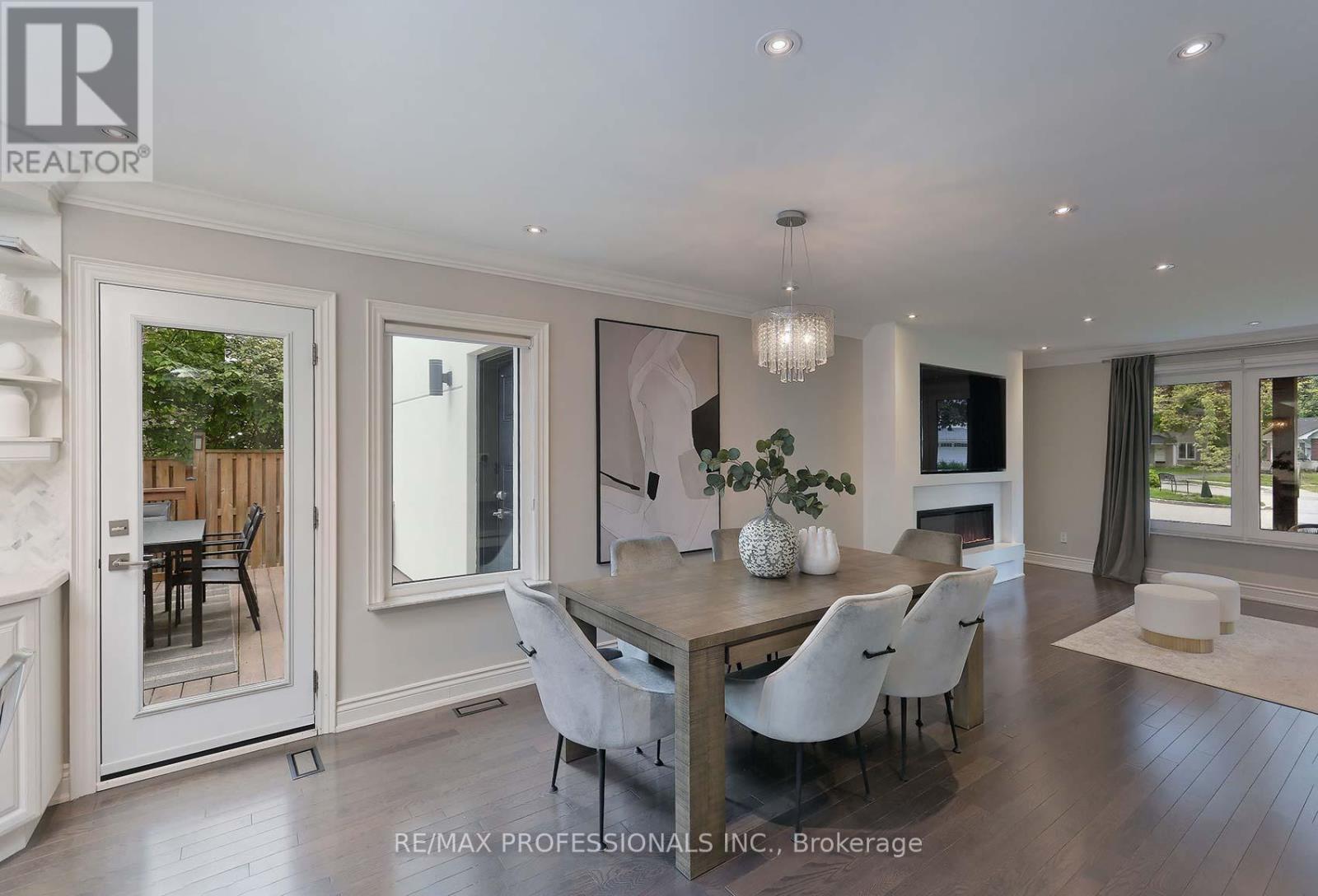 14 Aymarn Court, Toronto, Ontario  M9C 2G4 - Photo 12 - W12203002