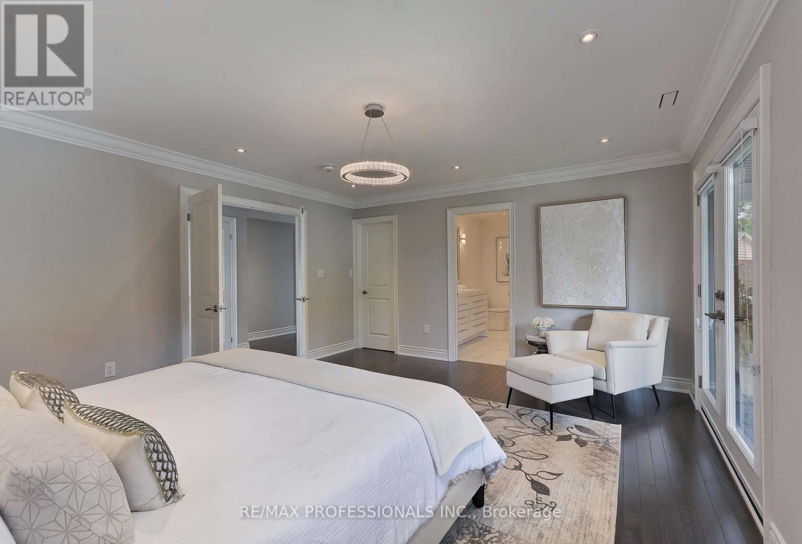 14 Aymarn Court, Toronto, Ontario  M9C 2G4 - Photo 16 - W12203002