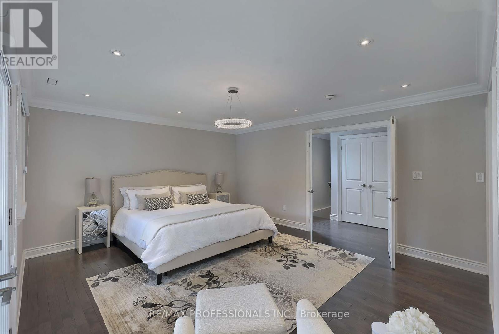 14 Aymarn Court, Toronto, Ontario  M9C 2G4 - Photo 17 - W12203002