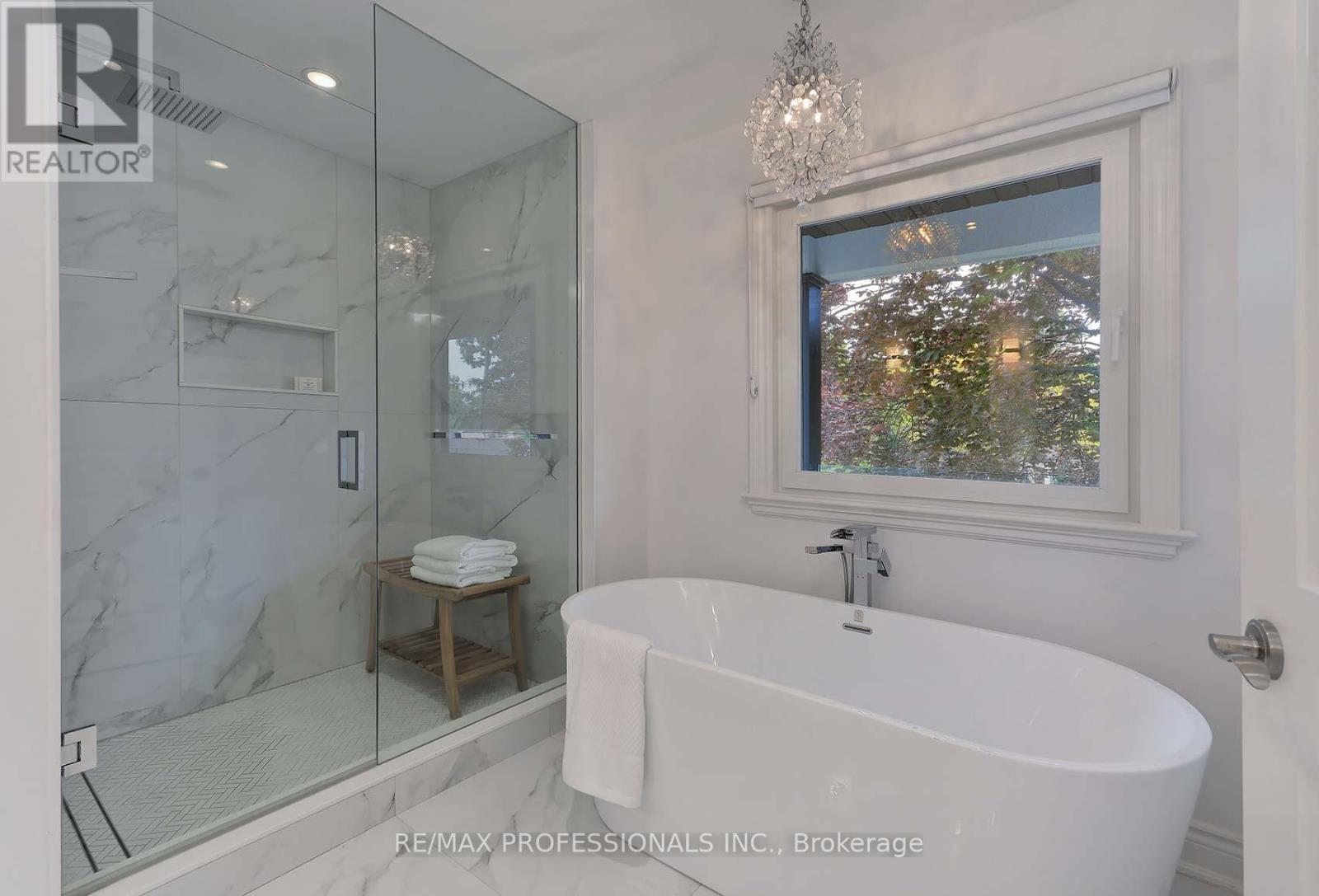 14 Aymarn Court, Toronto, Ontario  M9C 2G4 - Photo 20 - W12203002