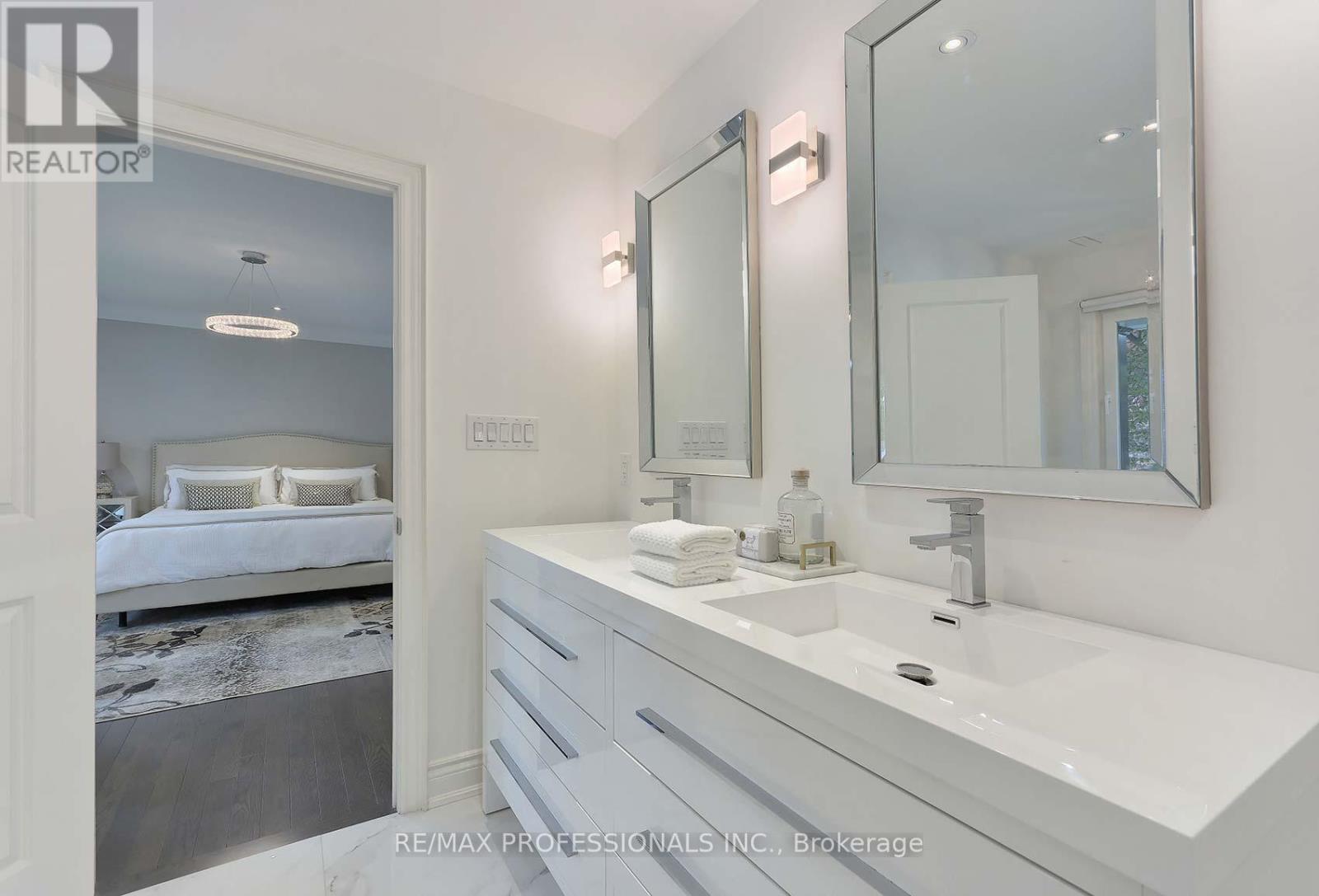 14 Aymarn Court, Toronto, Ontario  M9C 2G4 - Photo 21 - W12203002