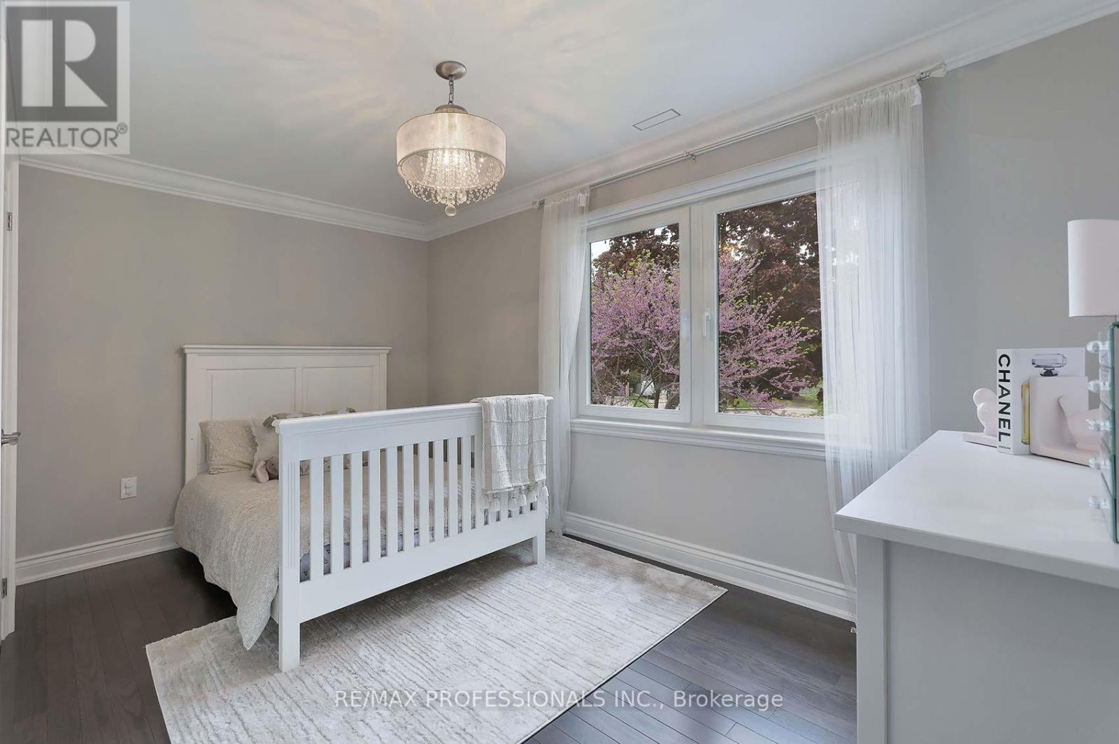 14 Aymarn Court, Toronto, Ontario  M9C 2G4 - Photo 22 - W12203002
