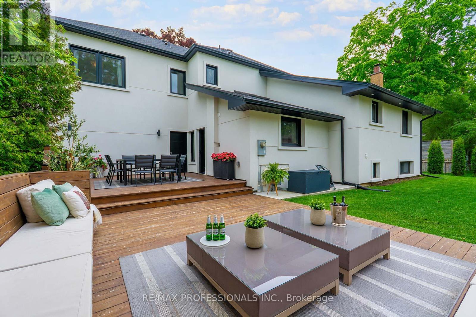 14 Aymarn Court, Toronto, Ontario  M9C 2G4 - Photo 35 - W12203002