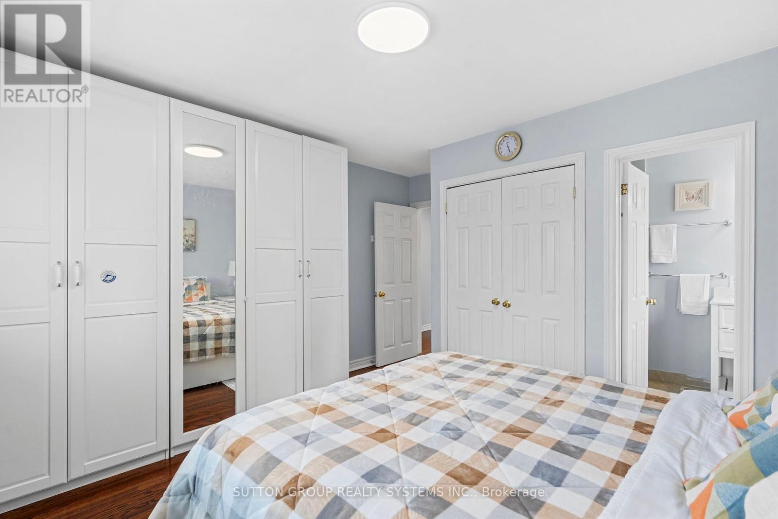 732 Royal York Road, Toronto, Ontario  M8Y 2T6 - Photo 22 - W12203021