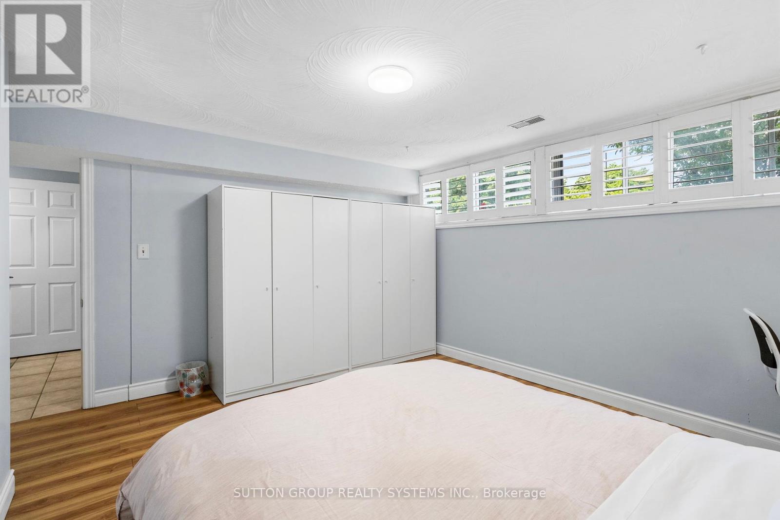 732 Royal York Road, Toronto, Ontario  M8Y 2T6 - Photo 29 - W12203021