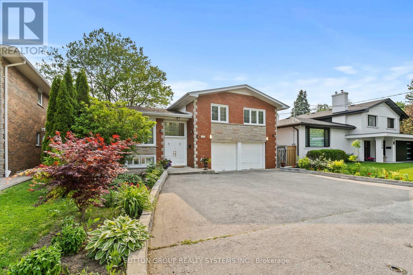 732 Royal York Road, Toronto, Ontario  M8Y 2T6 - Photo 3 - W12203021