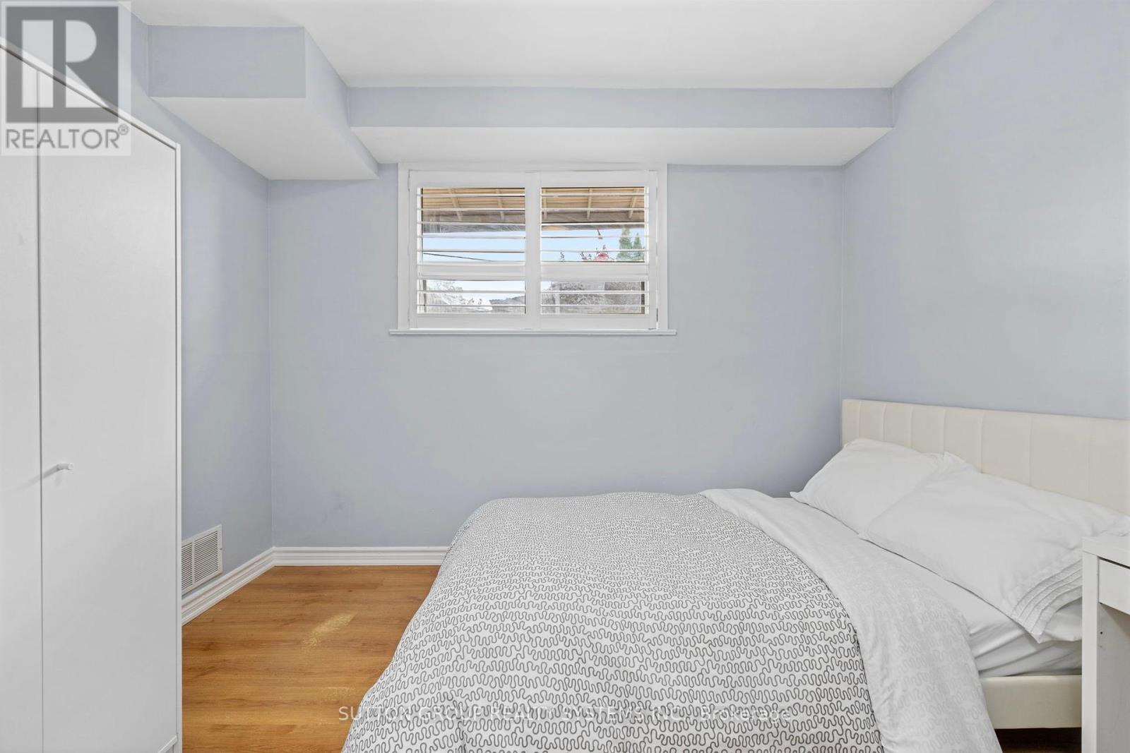 732 Royal York Road, Toronto, Ontario  M8Y 2T6 - Photo 34 - W12203021