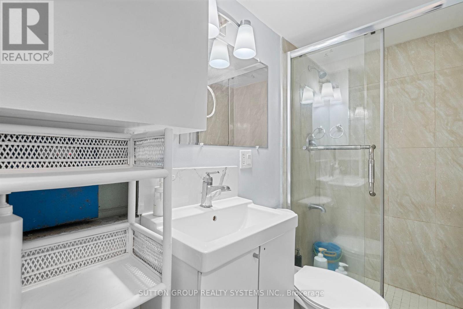 732 Royal York Road, Toronto, Ontario  M8Y 2T6 - Photo 37 - W12203021