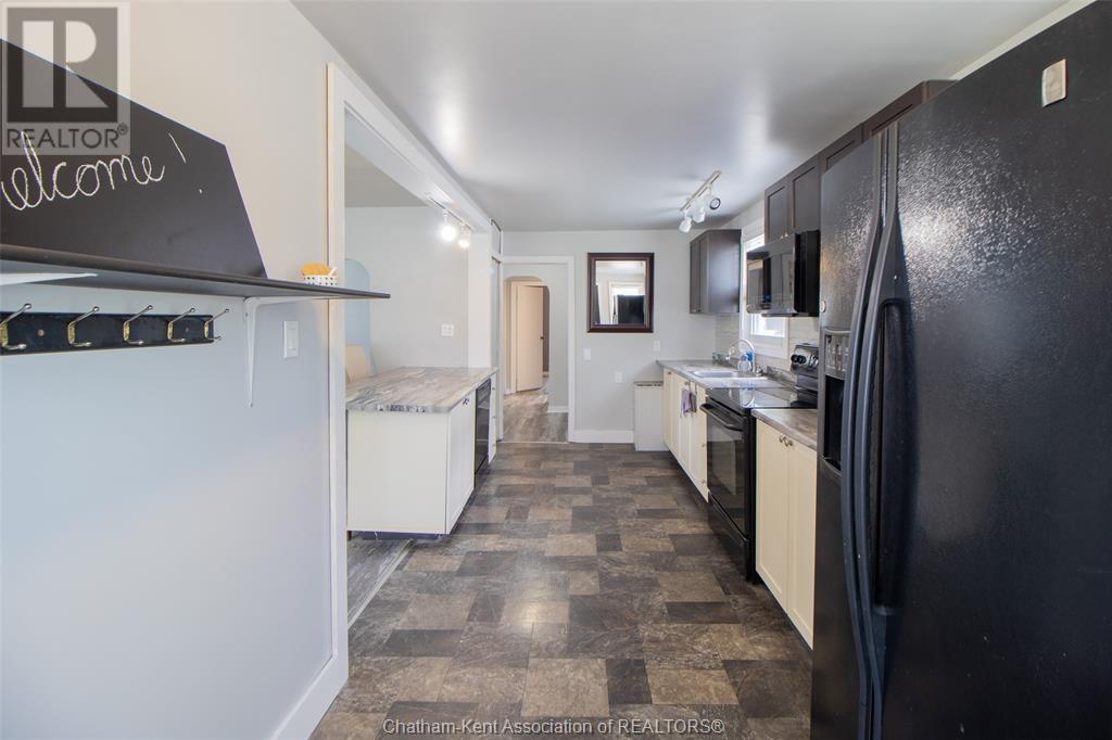 35 Alexandra Avenue, Chatham, Ontario  N7M 1X9 - Photo 6 - 25012990