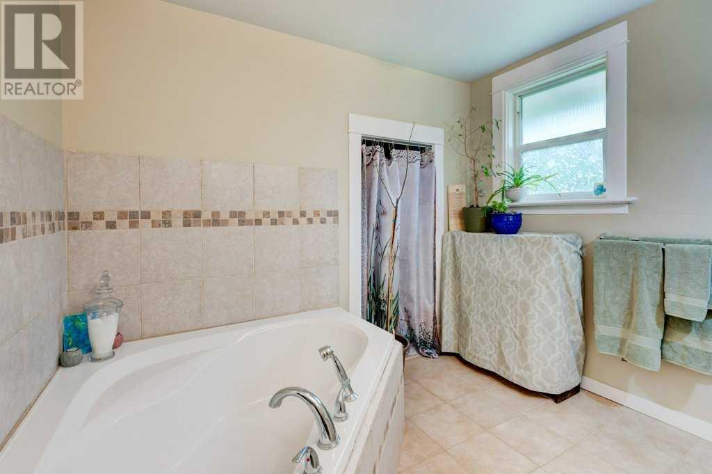701 Broadway Street, Standard, Alberta  T0J 3G0 - Photo 16 - A2222032