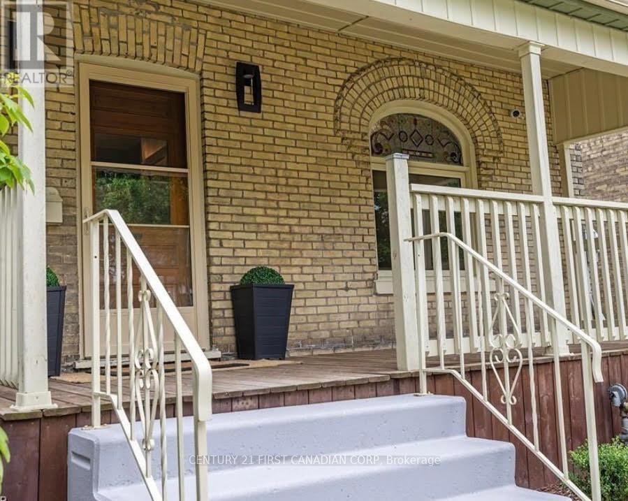 Photo 2 of 11 for 6 Mabel Street