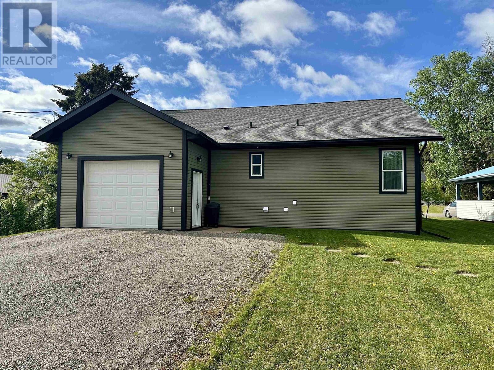 271 Omineca Street, Vanderhoof, British Columbia  V0J 3A0 - Photo 7 - R3012185