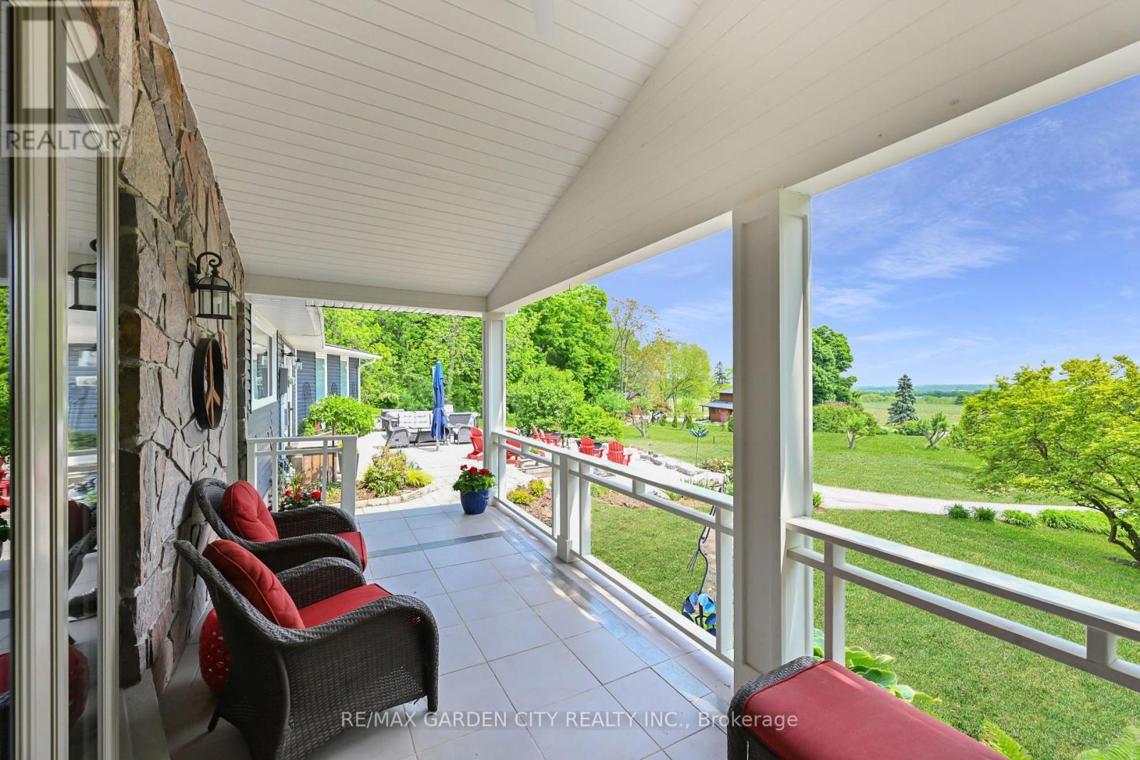 4030 Mountainview Road, Lincoln (Beamsville), Ontario  L3J 2C8 - Photo 10 - X12202992