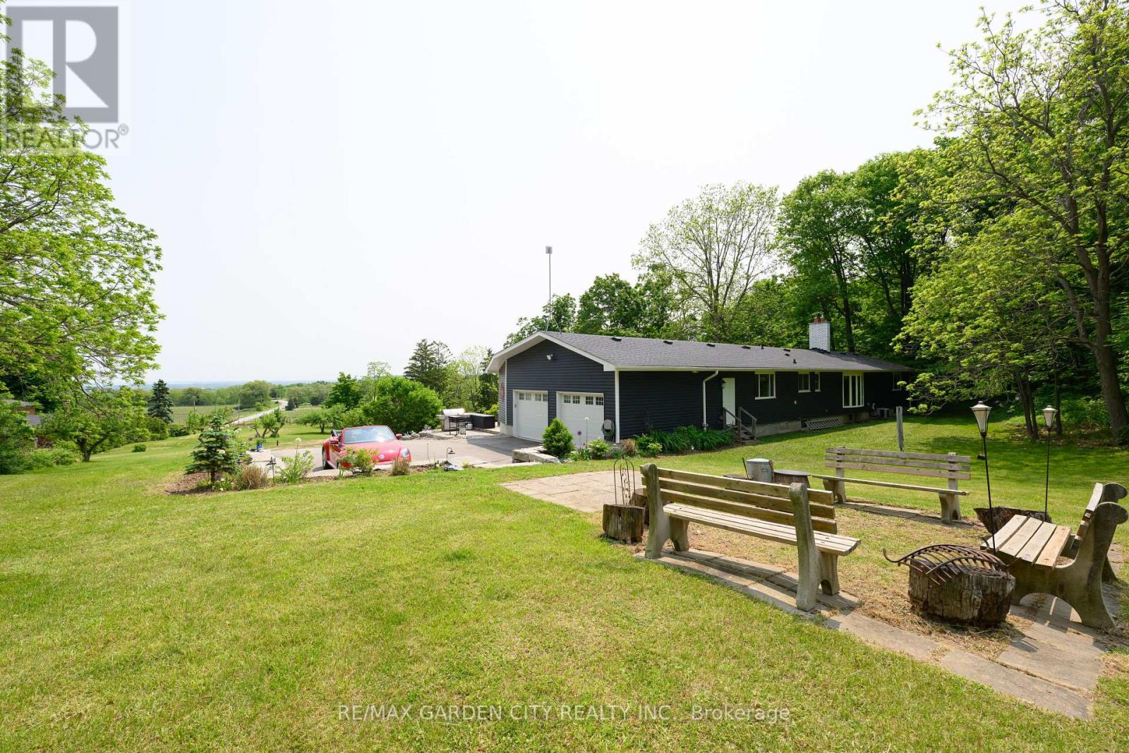 4030 Mountainview Road, Lincoln (Beamsville), Ontario  L3J 2C8 - Photo 12 - X12202992