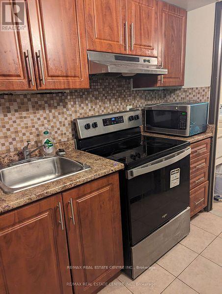 14 Gulfbrook Circle, Brampton (Sandringham-Wellington), Ontario  L6Z 0G4 - Photo 17 - W12198712