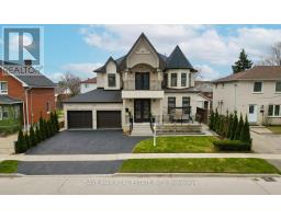23 HILLCREST AVENUE, Brampton, Ontario