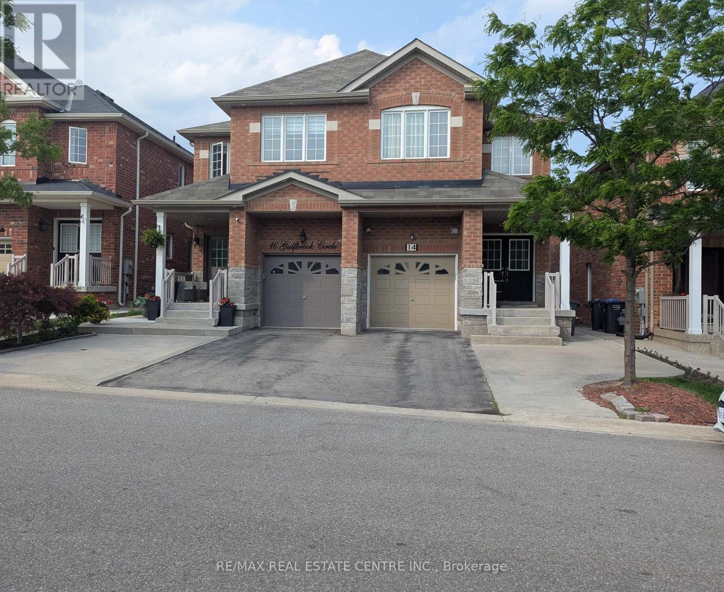 14 Gulfbrook Circle, Brampton (Sandringham-Wellington), Ontario  L6Z 0G4 - Photo 2 - W12198712