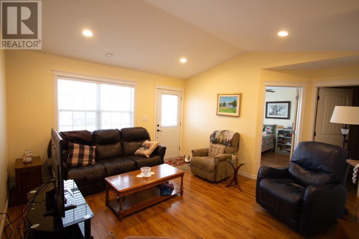 393 Macewen Road, Summerside, Prince Edward Island  C1N 5L1 - Photo 5 - 202506097
