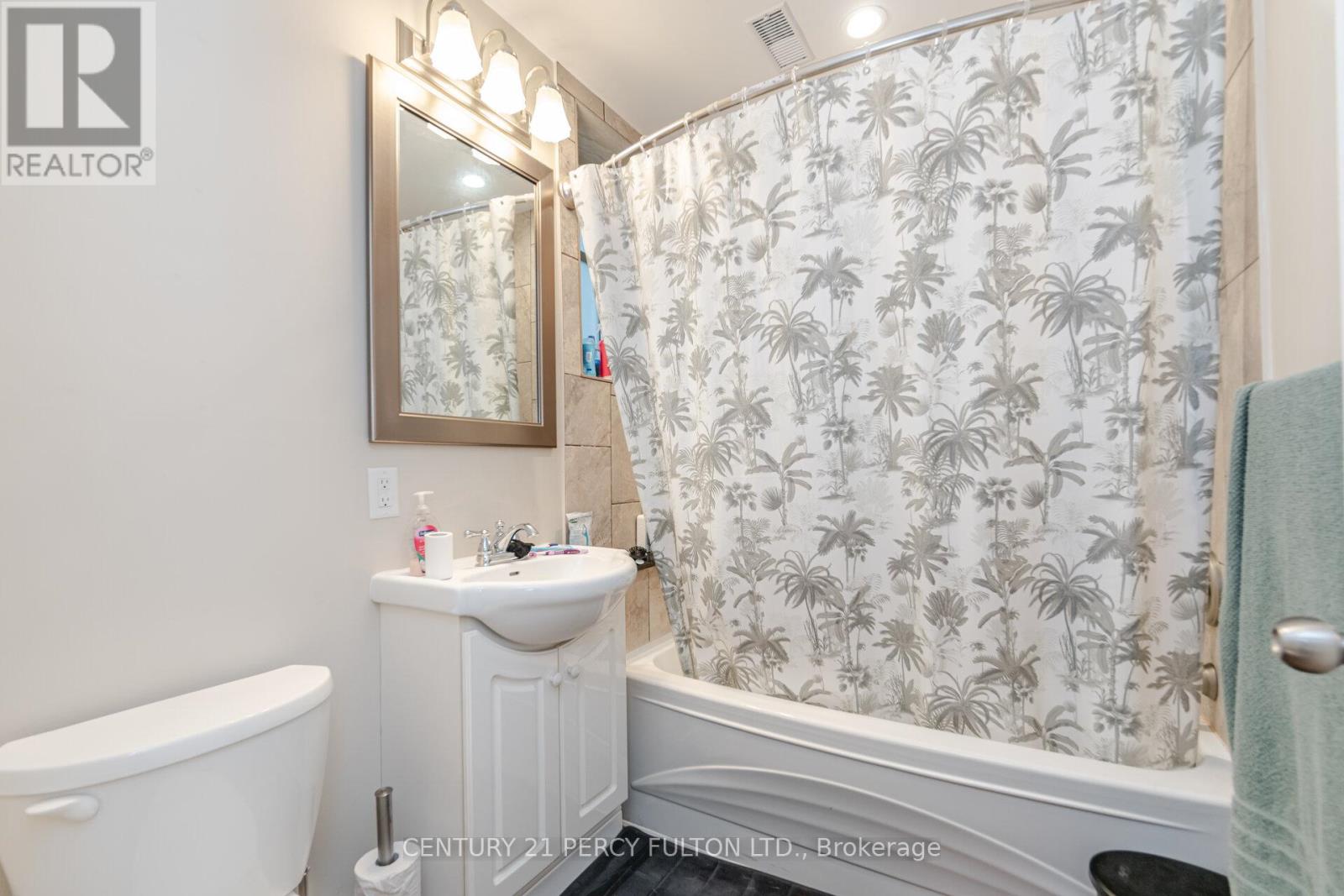 210 Main Street N, Halton Hills, Ontario  L7J 1W9 - Photo 29 - W12199170