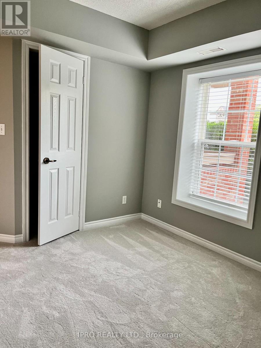 112 - 4013 Kilmer Drive, Burlington, Ontario  L7M 4M3 - Photo 16 - W12200431