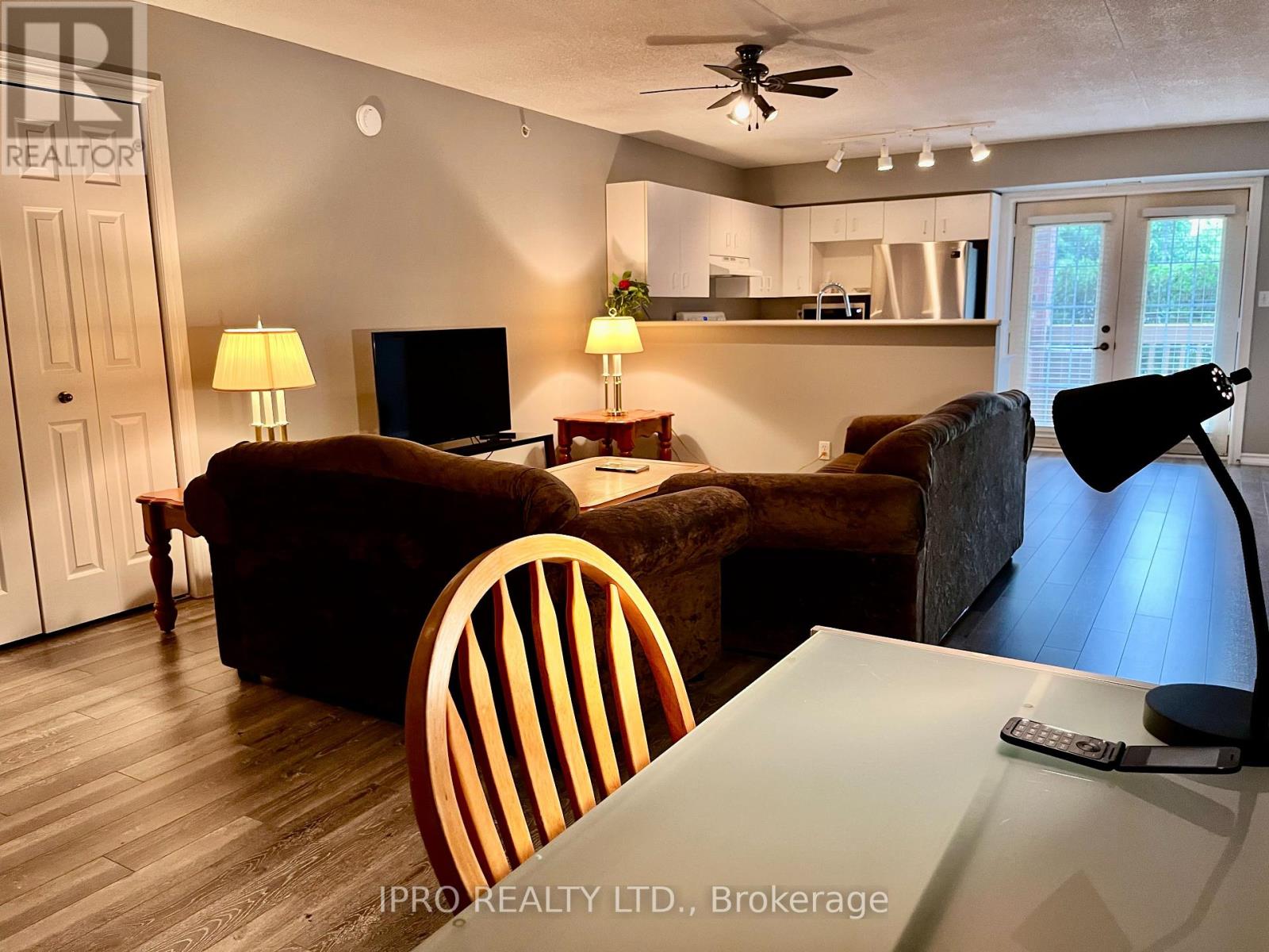 112 - 4013 Kilmer Drive, Burlington, Ontario  L7M 4M3 - Photo 6 - W12200431