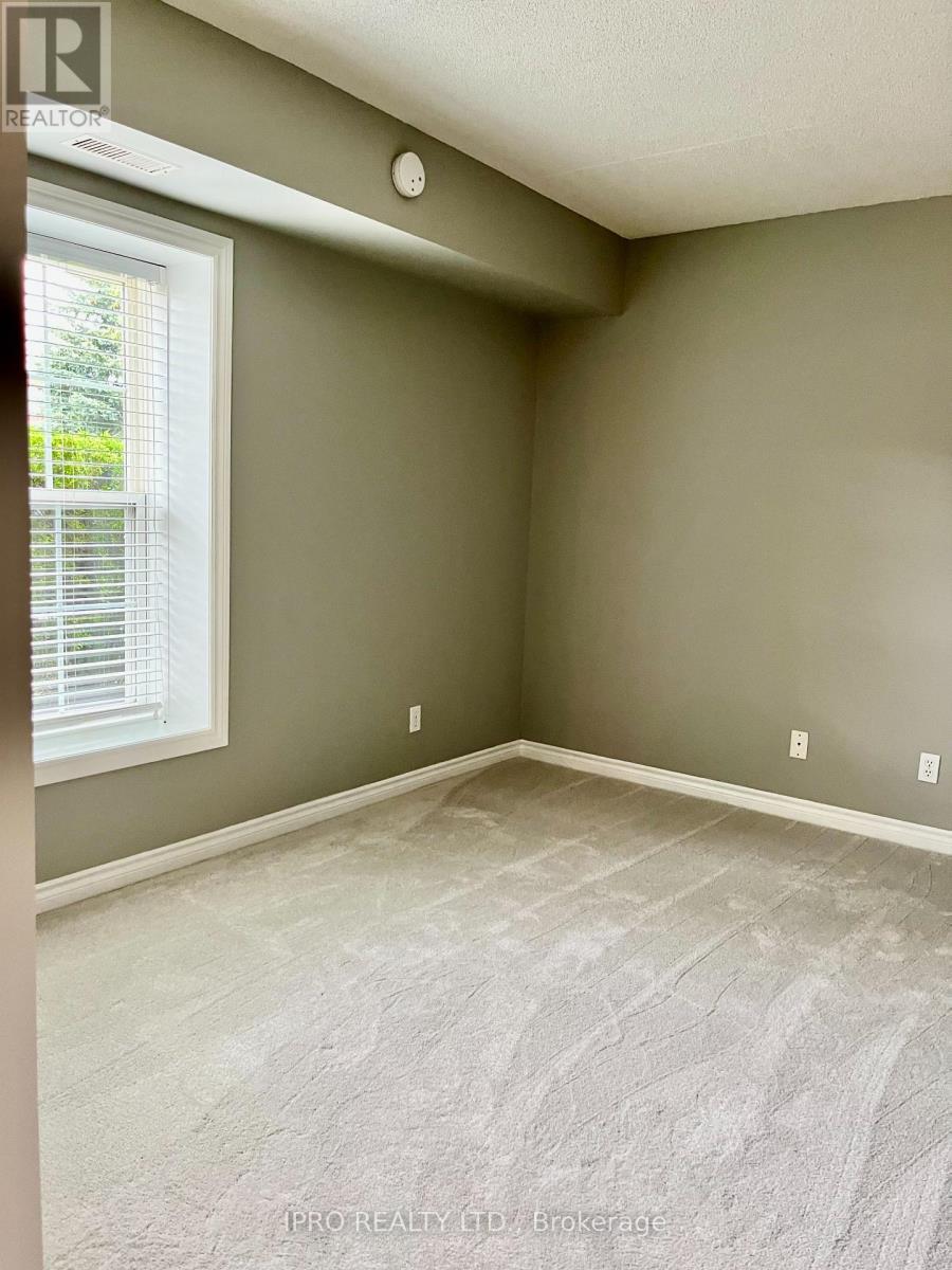 112 - 4013 Kilmer Drive, Burlington, Ontario  L7M 4M3 - Photo 13 - W12200431