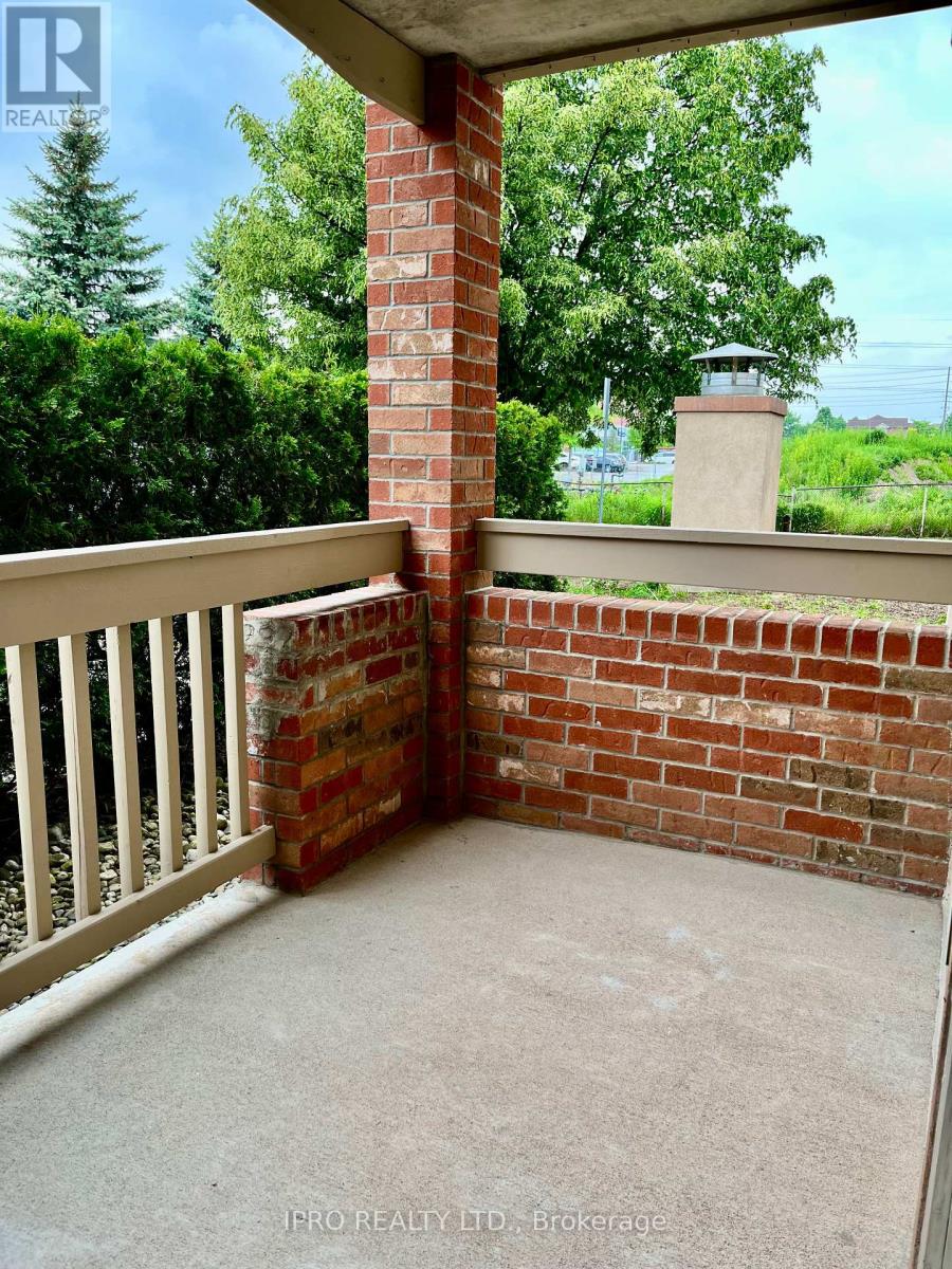 112 - 4013 Kilmer Drive, Burlington, Ontario  L7M 4M3 - Photo 2 - W12200431
