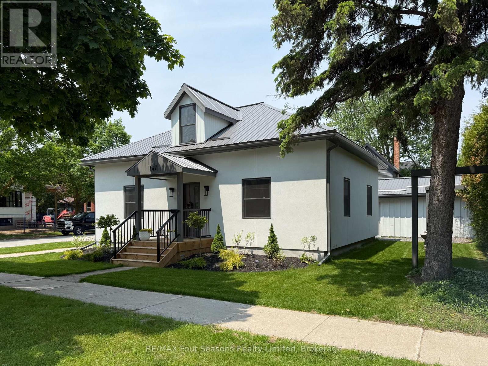 147 SECOND STREET, Collingwood, Ontario